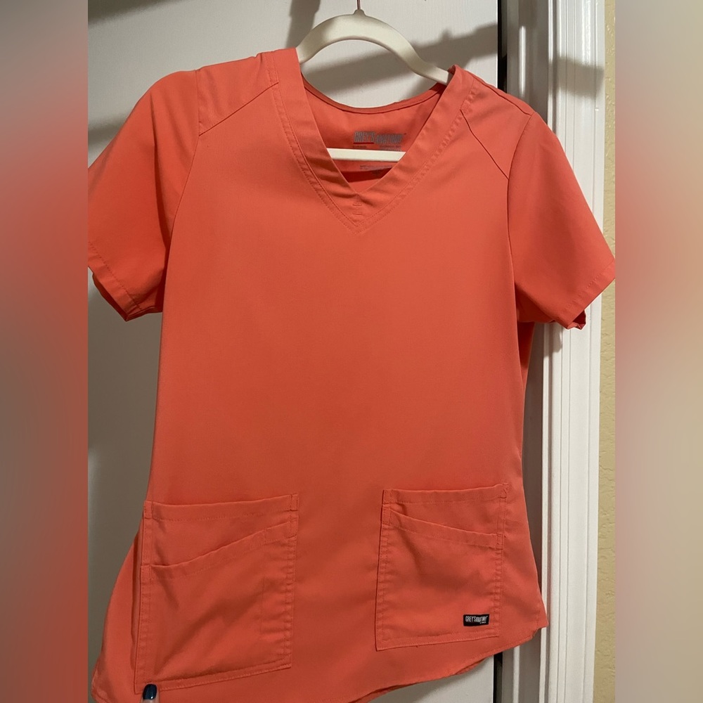 Grey’s Anatomy Scrub Top (coral- brighter in person)